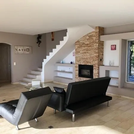Semesterbostad Maison Sainte-maxime, 5 Pieces, 9 Personnes - Fr-1-226-440 *