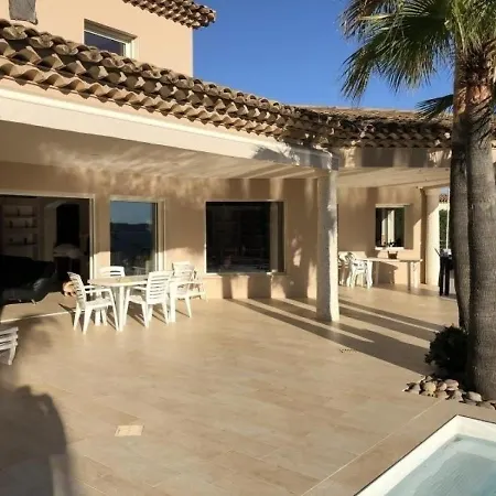 Semesterbostad Maison Sainte-maxime, 5 Pieces, 9 Personnes - Fr-1-226-440 *